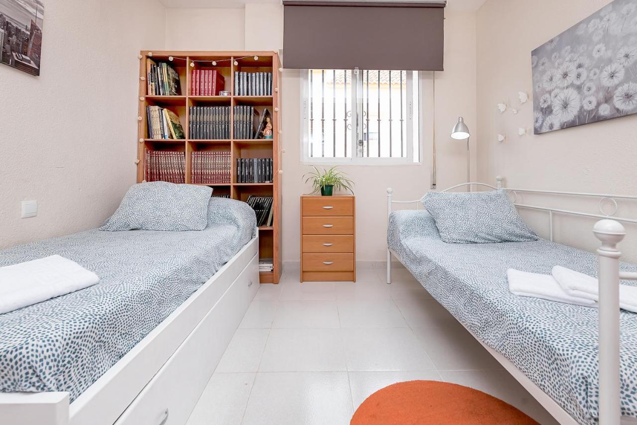 Sunshine Balcony- La Caleta Apartment Caleta De Velez Luaran gambar